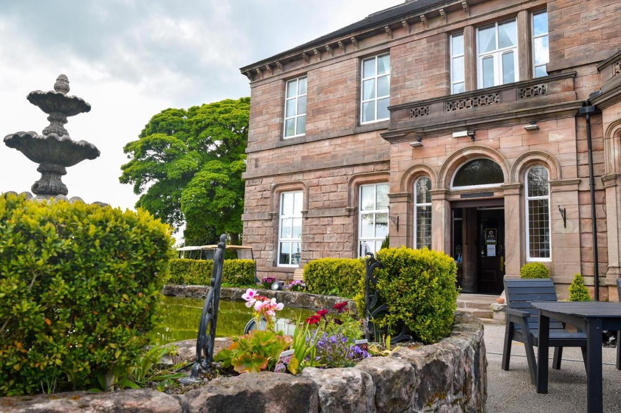 Whiston Hall Экстерьер фото
