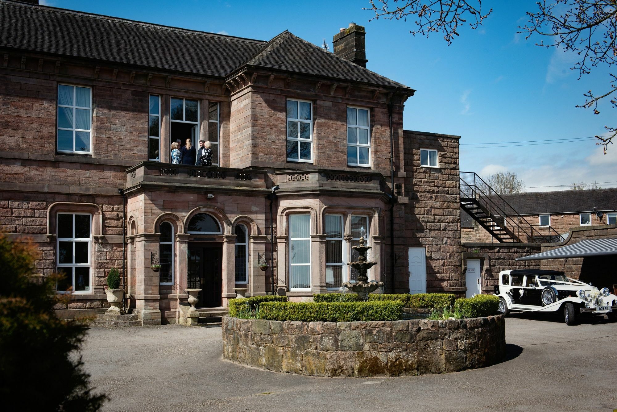 Whiston Hall Экстерьер фото